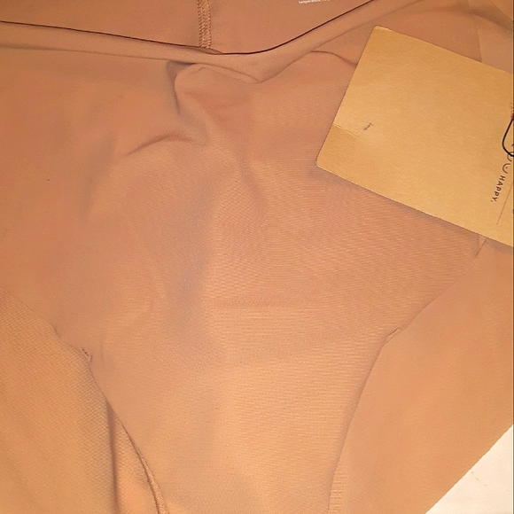 NWT Plus Size TRUE Body Sleeveless Hipster Panty - Picture 15 of 15